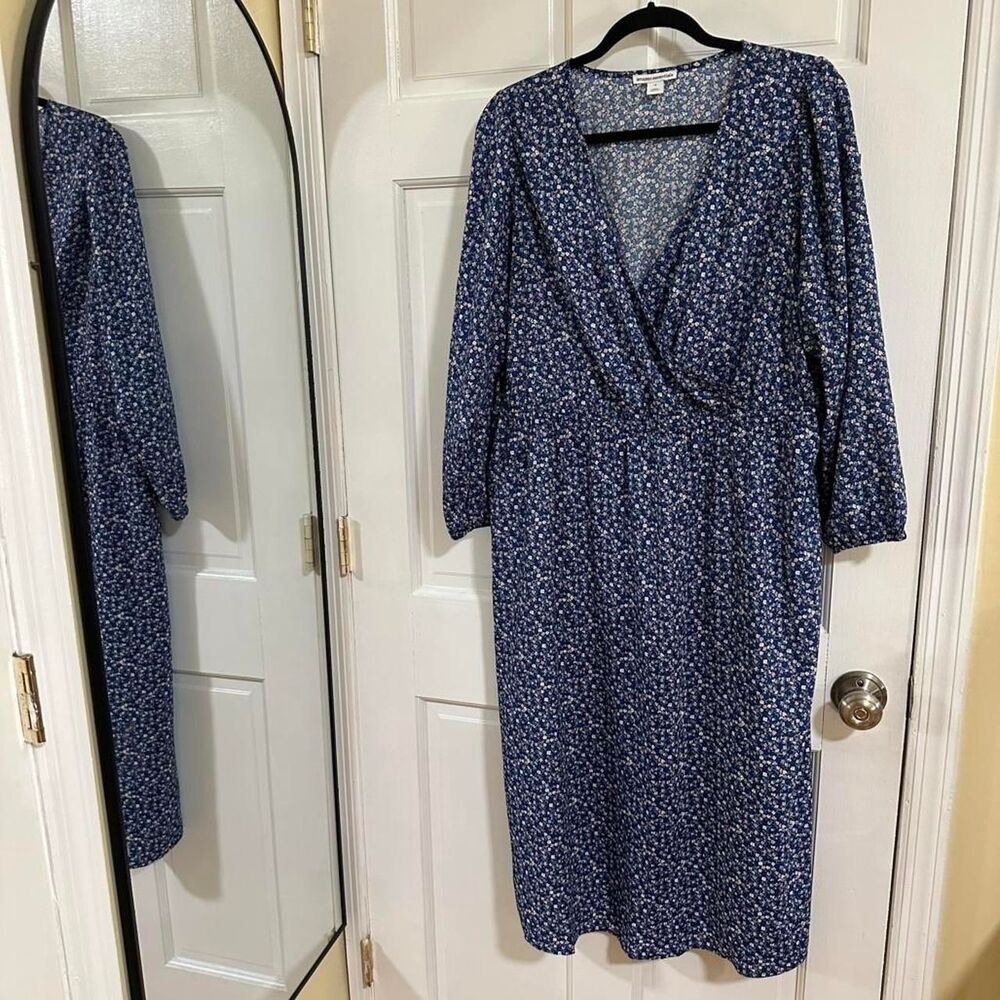 Amazon Essentials Women 1X Blue Floral Wrap Midi Dress 3/4 Sleeve Plus Size
